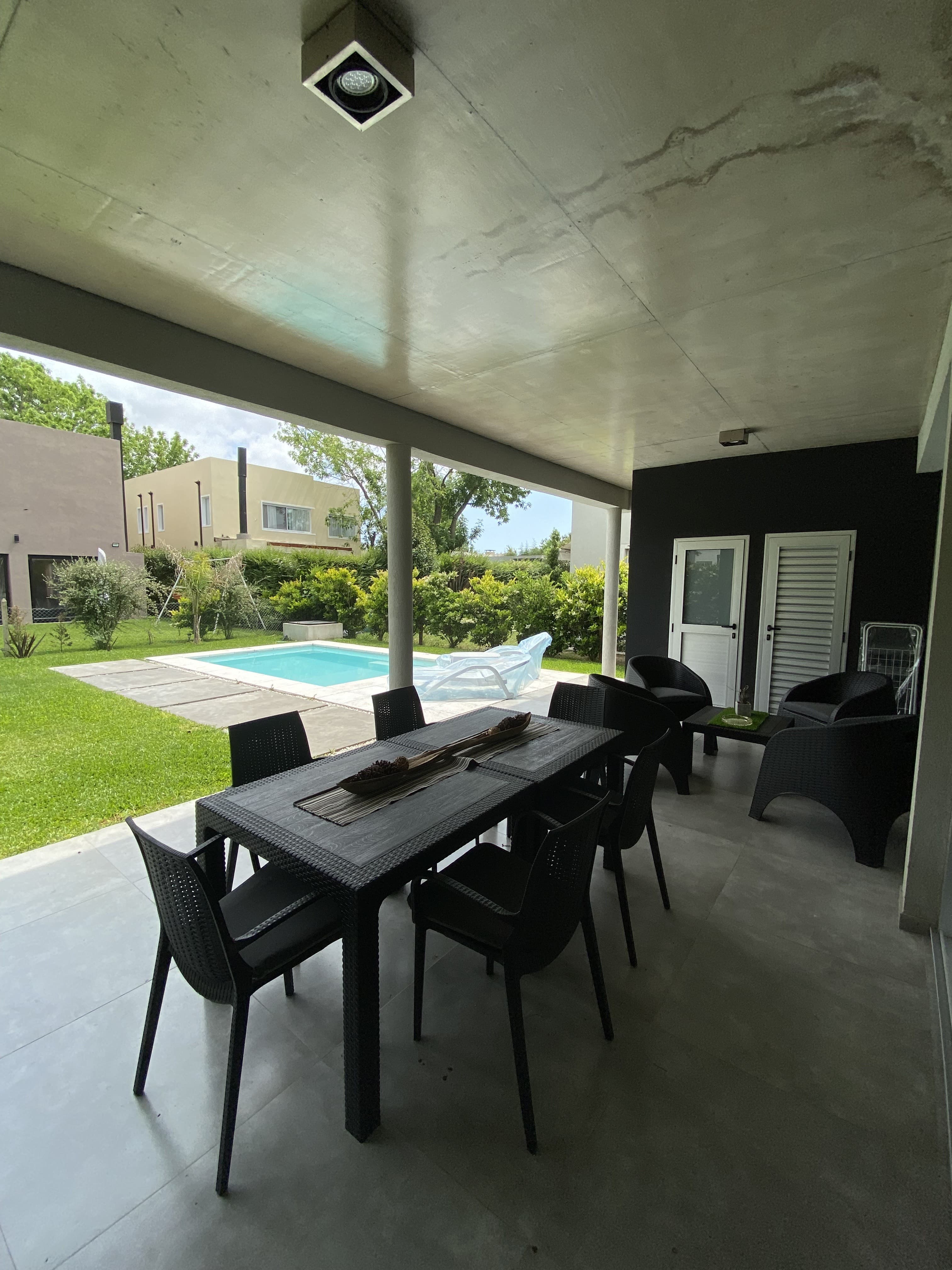 Casa Black 2